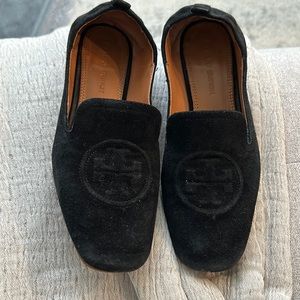 Black suede Tory flats